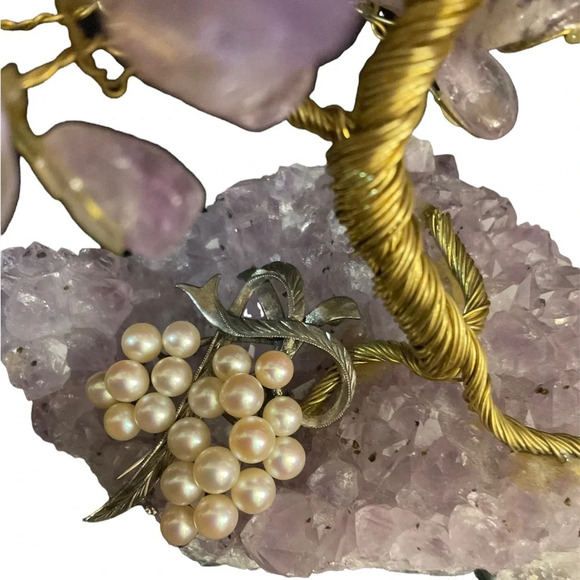 1930’s Silver Scroll 20 Cultured Mikimoto Pearl Brooch. Japan - Picture 2 of 10